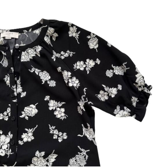 Loft Outlet Dress Black White Floral Ruffled Short Sleeve Button Front Size SP - Picture 9 of 12